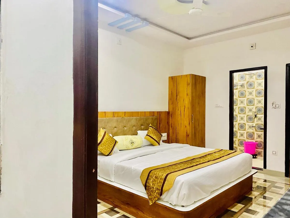 Haveli Balavh With Lake Facing Balcony Hotel Udaipur