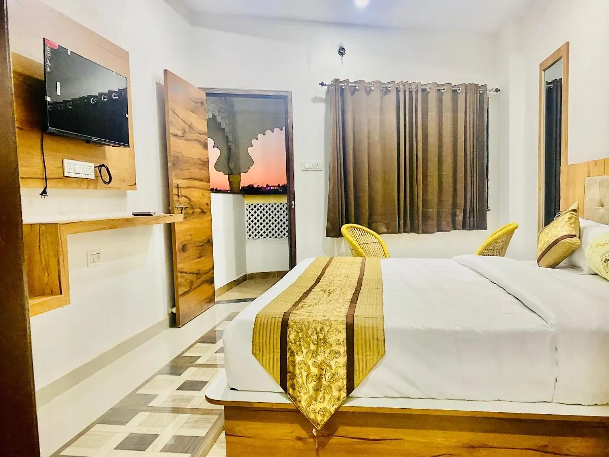 Haveli Balavh With Lake Facing Balcony Hotel Udaipur India
